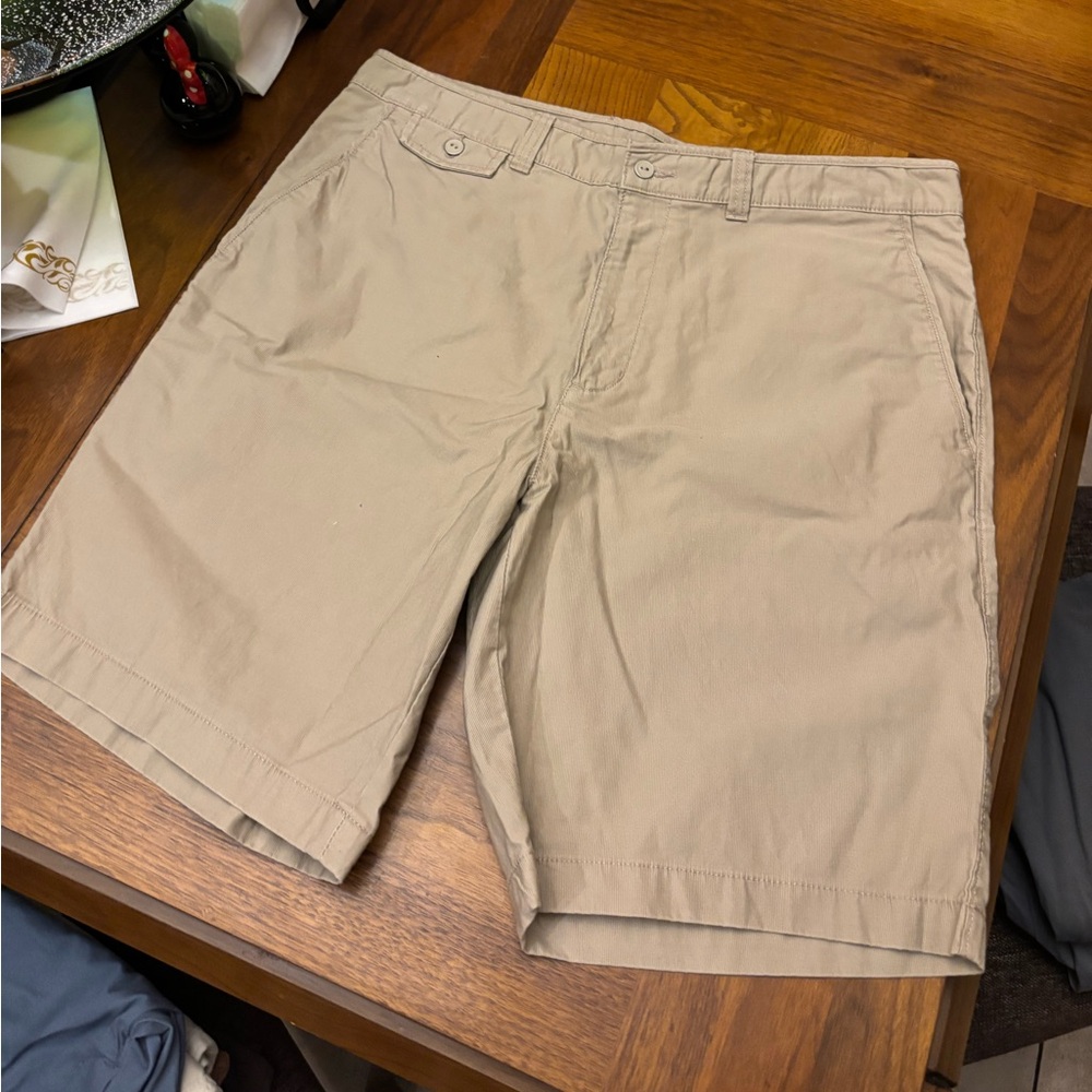 Club Room Men's Light Khaki Flat-Front Cotton Shorts